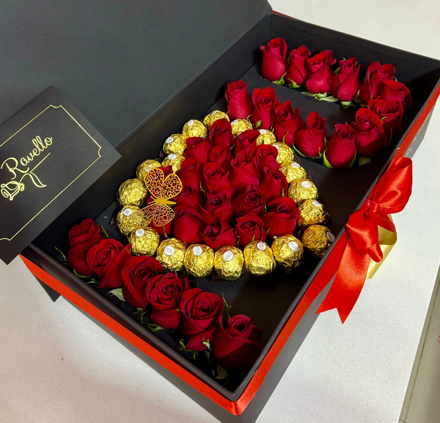 I❤️U of Roses and Chocolates