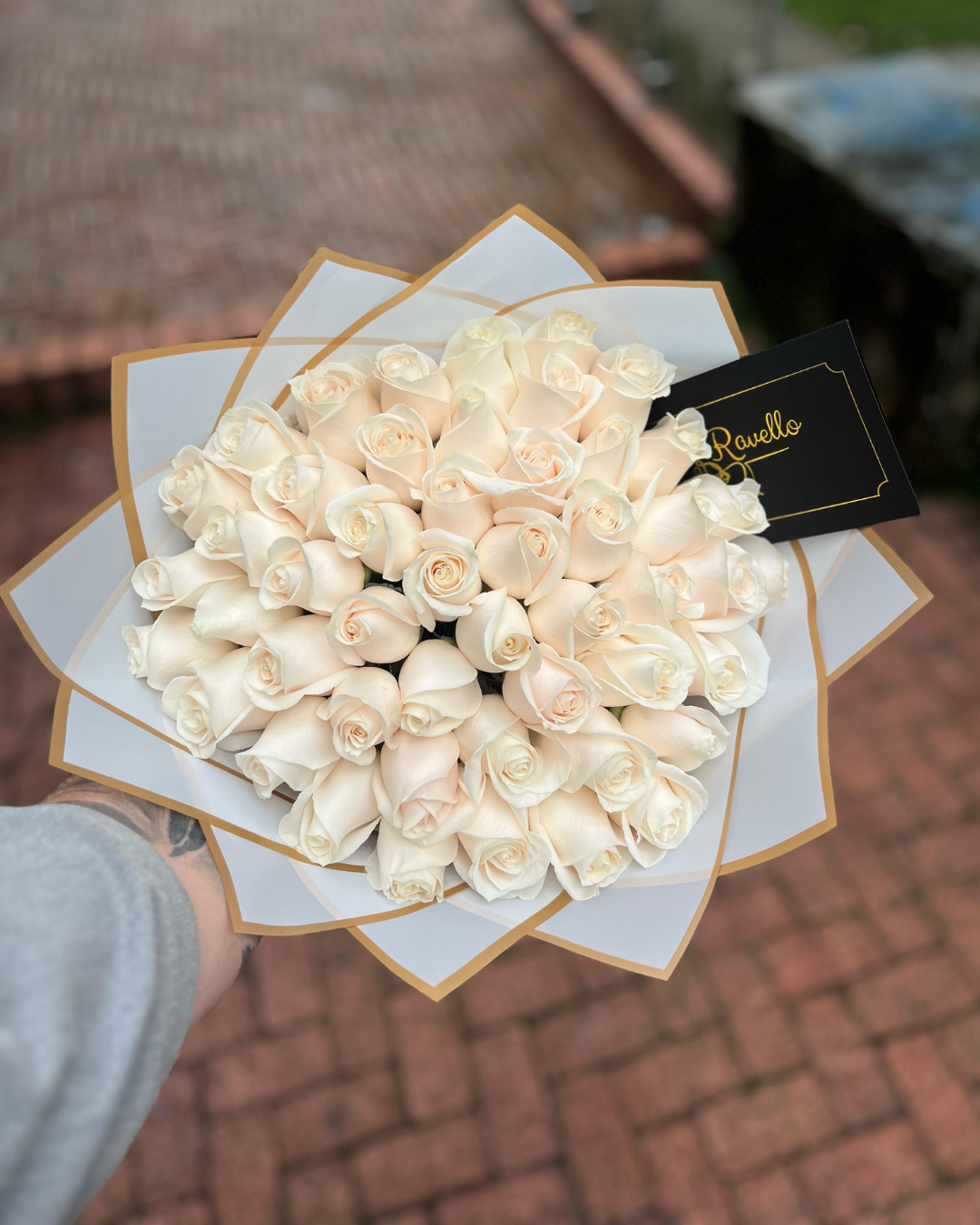 Ramo de rosas blancas