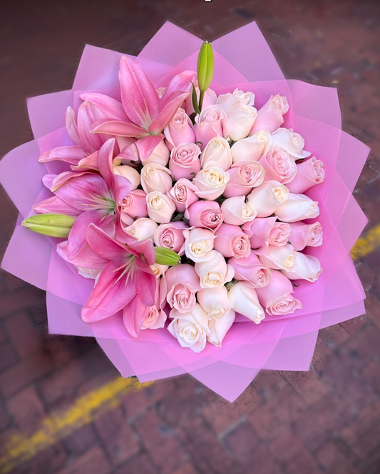 Ramo de Rosas con Lirios