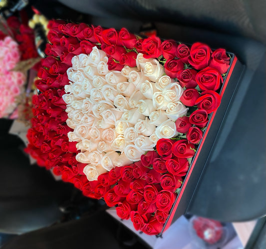 Caja Gigante con Corazón en Rosas